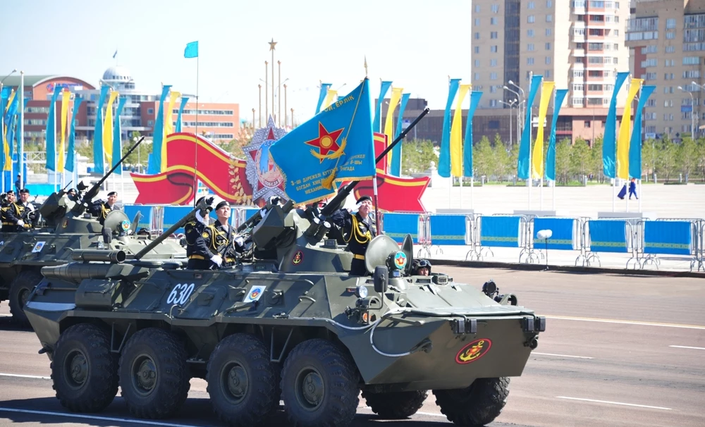 Власти Казахстана отменили Парад Победы, но народ встал на защиту памяти
